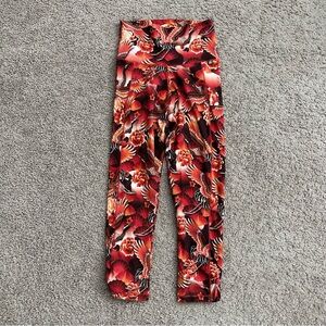 Rituals Yoga Red Crane Cropped Leggings Womens Size S